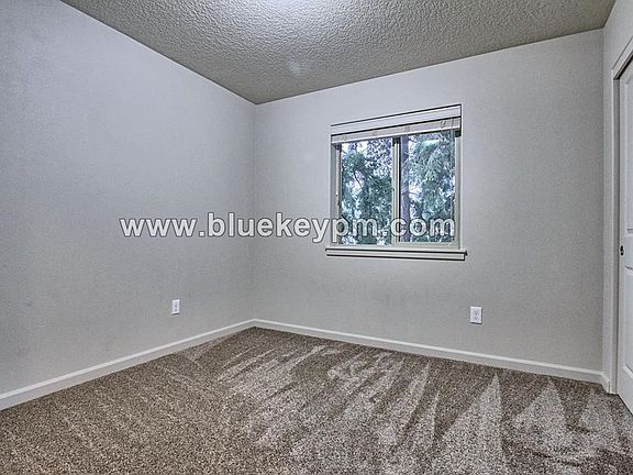 5th image of 4523 NE 131st Ave
