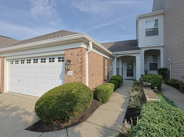 320 Shadow Ridge Dr, Highland Heights, KY 41076
