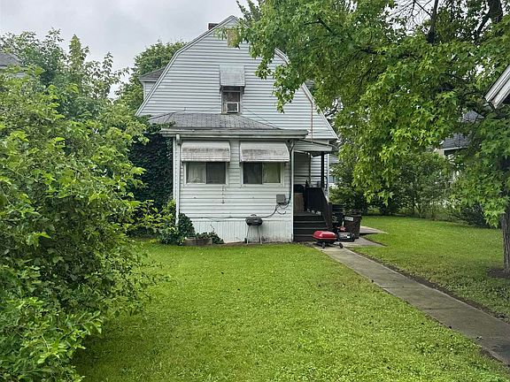 5th image of 723 N Oakley St
