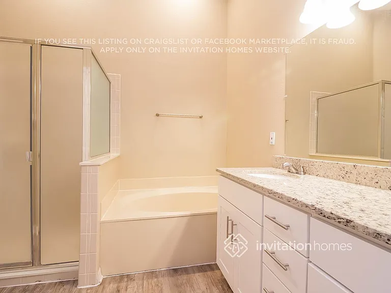 14100 Yellow Wood Cir — Photo 16