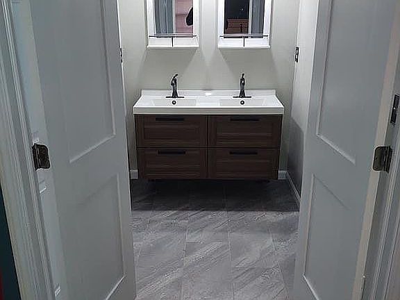 2nd image of 1820 Forest Run Dr