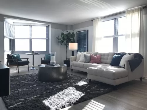 Living Room - PARQ at the Square