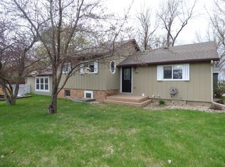 1104 Redding Ave, Windom, MN 56101