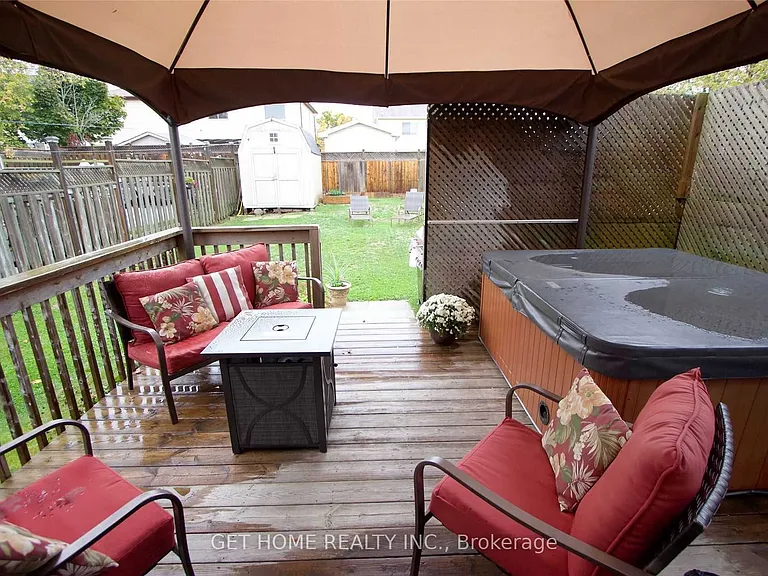 1310 Charter Cres — Photo 15