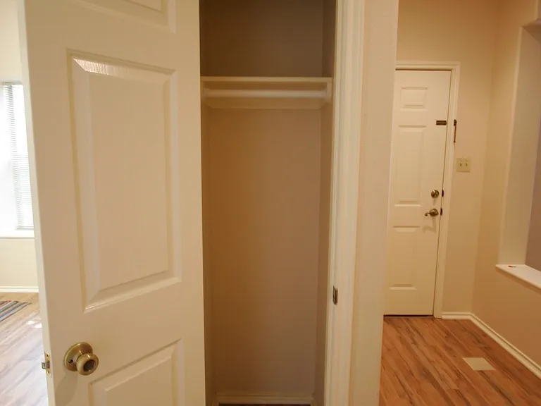 207 Grandview Pl #2 — Photo 8