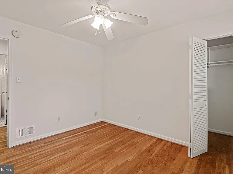 8701 Parliament Dr — Photo 25