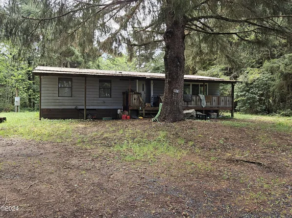 11230 NE Coos St, Newport, OR 97365