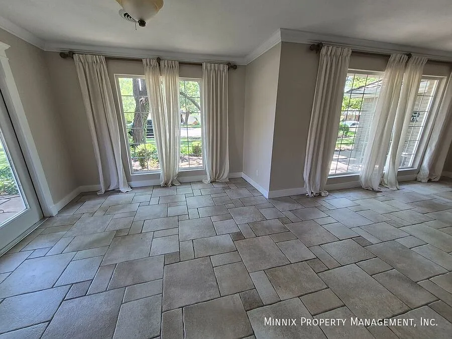 4 bedroom/ 3 bath | 3514 Danbury Dr. — Photo 3