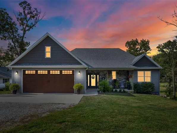 2036 Lake Viking Ter, Gallatin, MO 64640