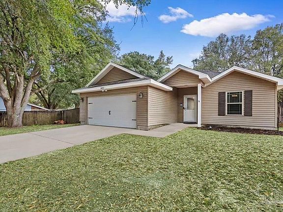 3rd image of 8445 Rynes Cir