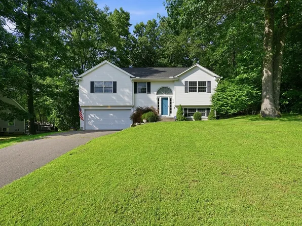 74 Clark St, Belchertown, MA 01007
