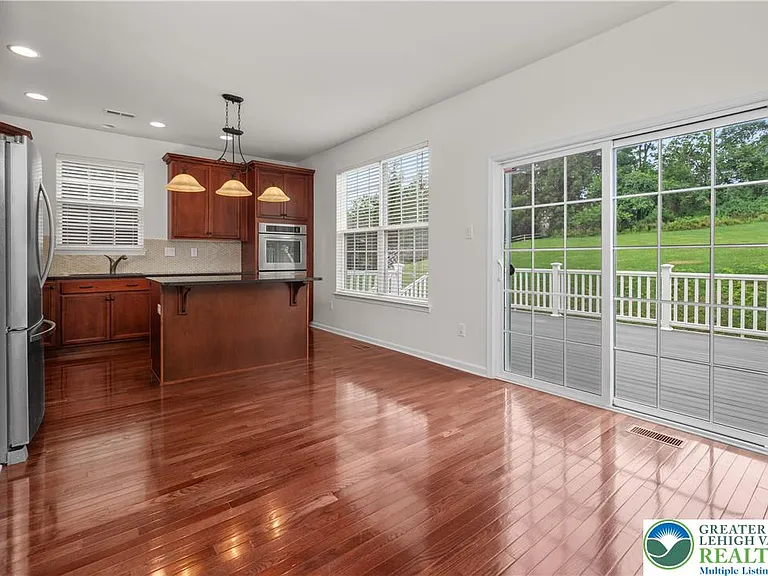 4207 Yorktown Rd — Photo 18