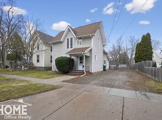 218 S Oak St, Owosso, MI 48867