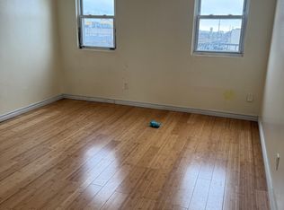 101 Rockaway Ave #102, Valley Stream, NY 11580