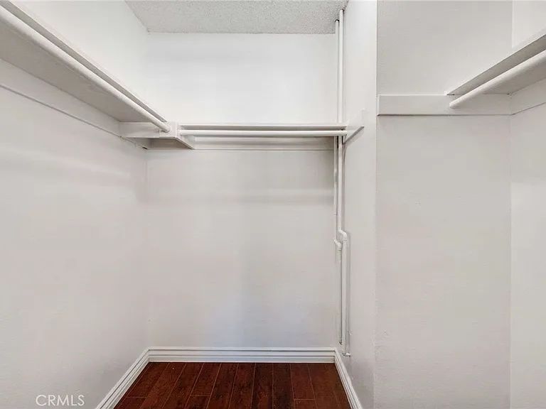 623 E Matchwood Pl — Photo 17
