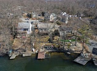 6 Skytop Rd, Andover, NJ 07821