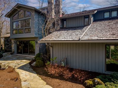 32500 Chestnut Ln, Cleveland, OH, 44124