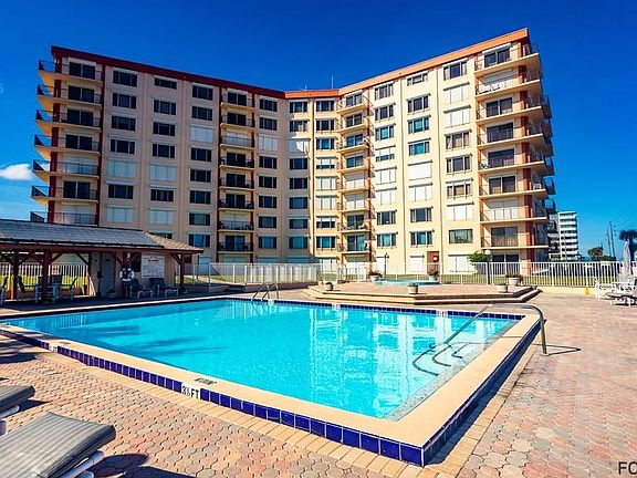Oceanside Pool