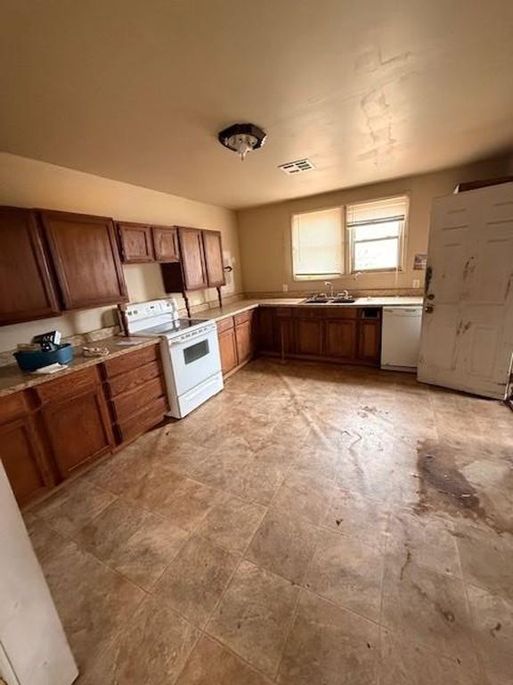 Apartment in Guthrie, Logan - More