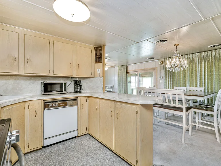 12039 E Frederic Ave — Photo 10