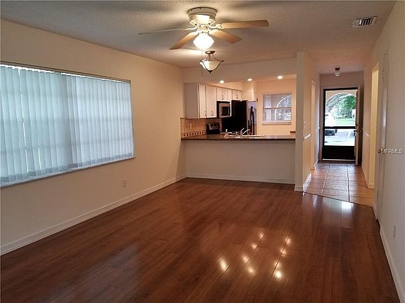 3rd image of 6375 Bonnie Bay Cir