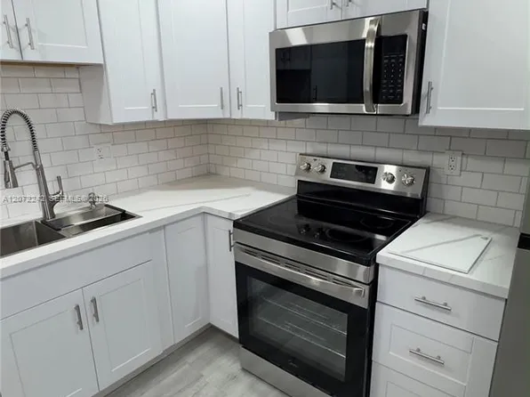 1280 NW 43rd Ave APT 303, Lauderhill, FL 33313