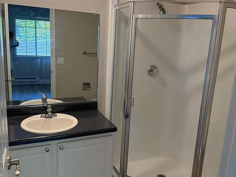 Redmond Park Apts — Photo 77