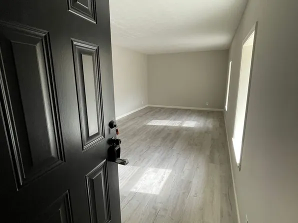 103 White Street, 103 White St APT 4, McMinnville, TN 37110