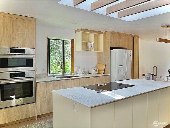 2nd image of 2440 140th Ave NE APT 9