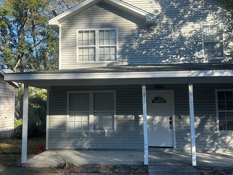 1107 Basin St #A — Photo 1