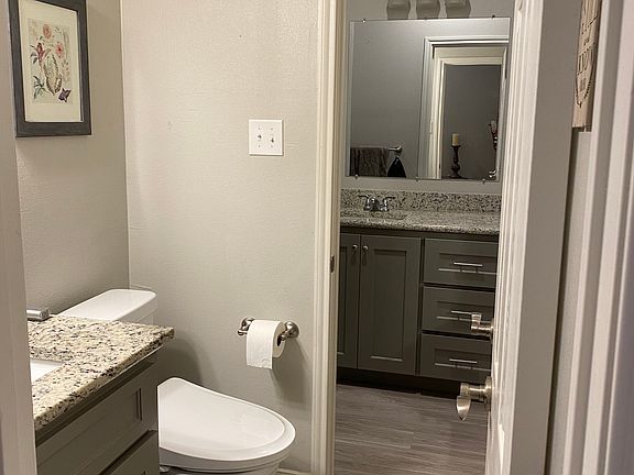 3rd image of 3715 Vista Cove Dr