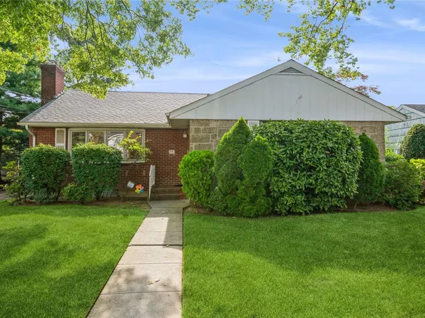 341 Jackson Avenue, West Hempstead, NY 11552