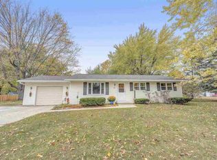 329 Nancy Ln, Pulaski, WI 54162