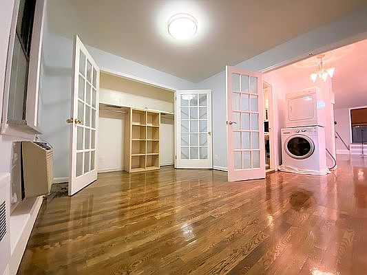 1st image of 256 Bedford Ave #2