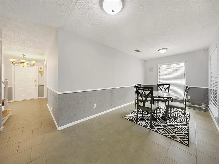 12406 Sarti St — Photo 14