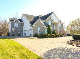 8635 Golden Rod Ct, East Amherst, NY 14051