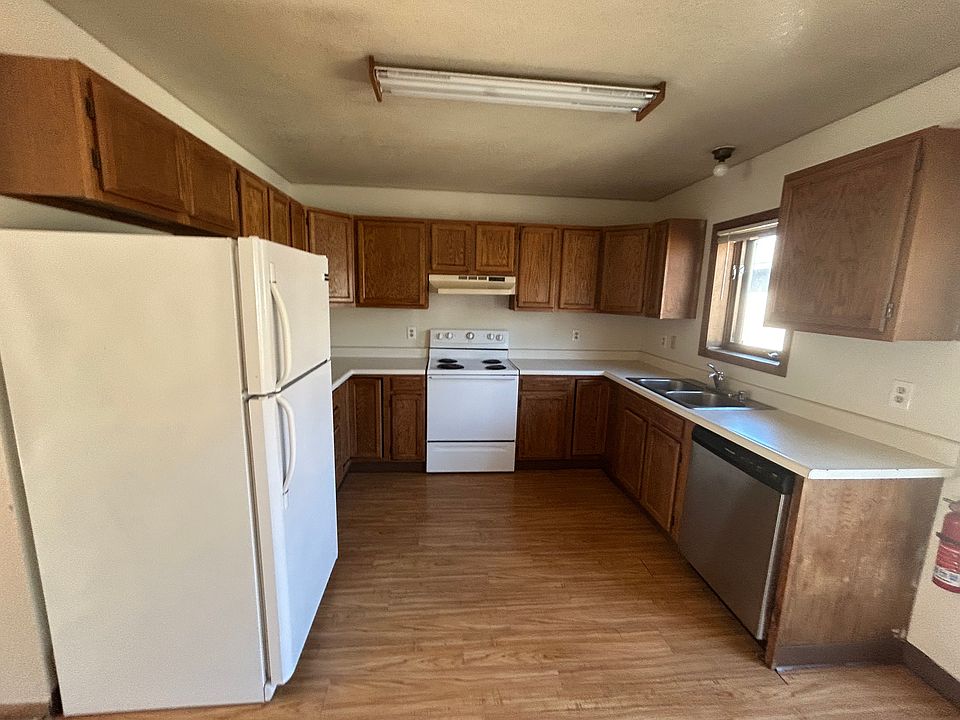 1st image of 1428 25th Ave APT 3