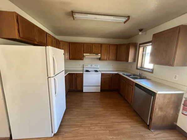 1428 25th Ave APT 3, Fairbanks, AK 99701