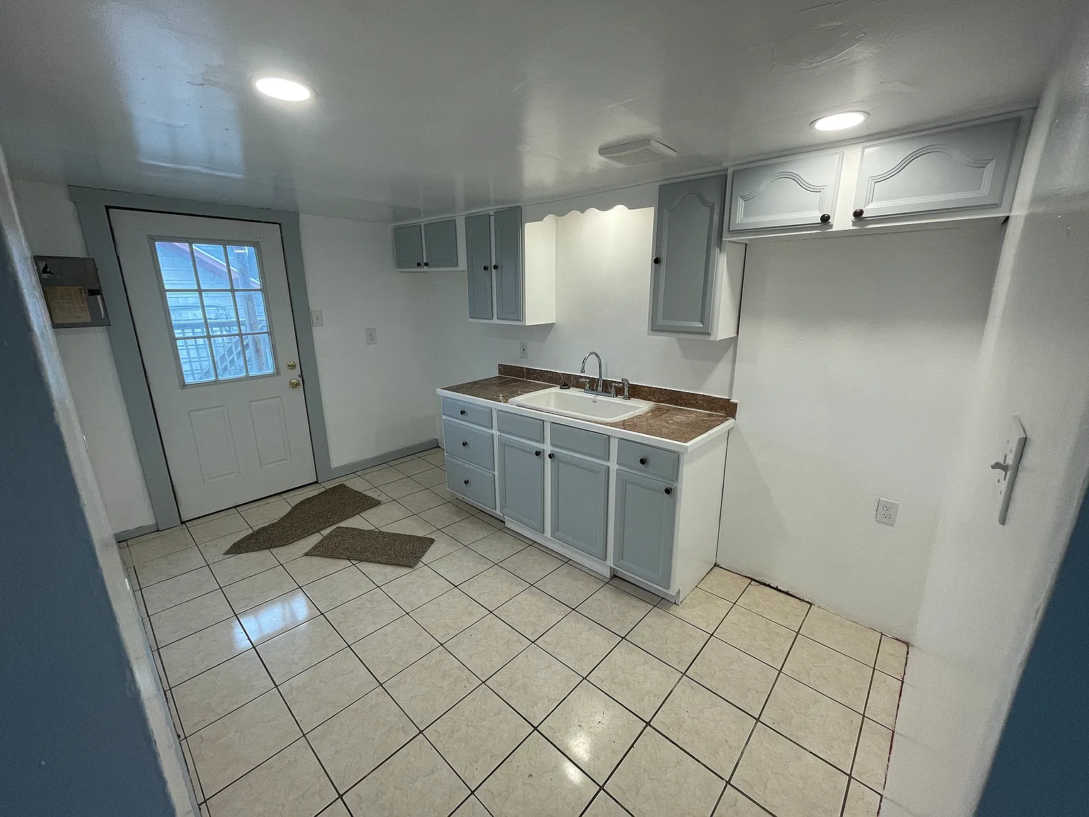 2 bed, 850 sqft, $750 — Photo 3