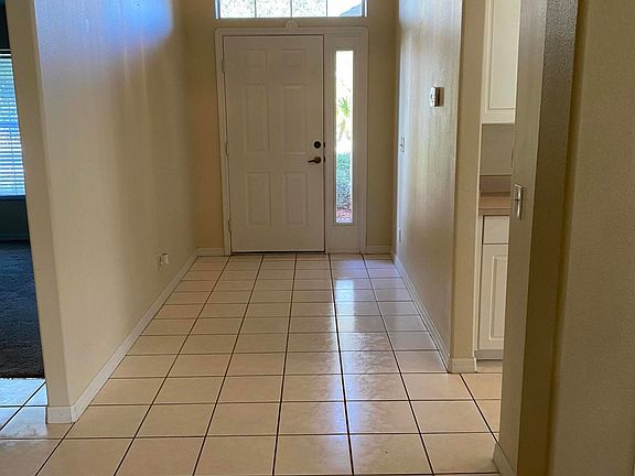 4th image of 724 Morning Cove Cir SE