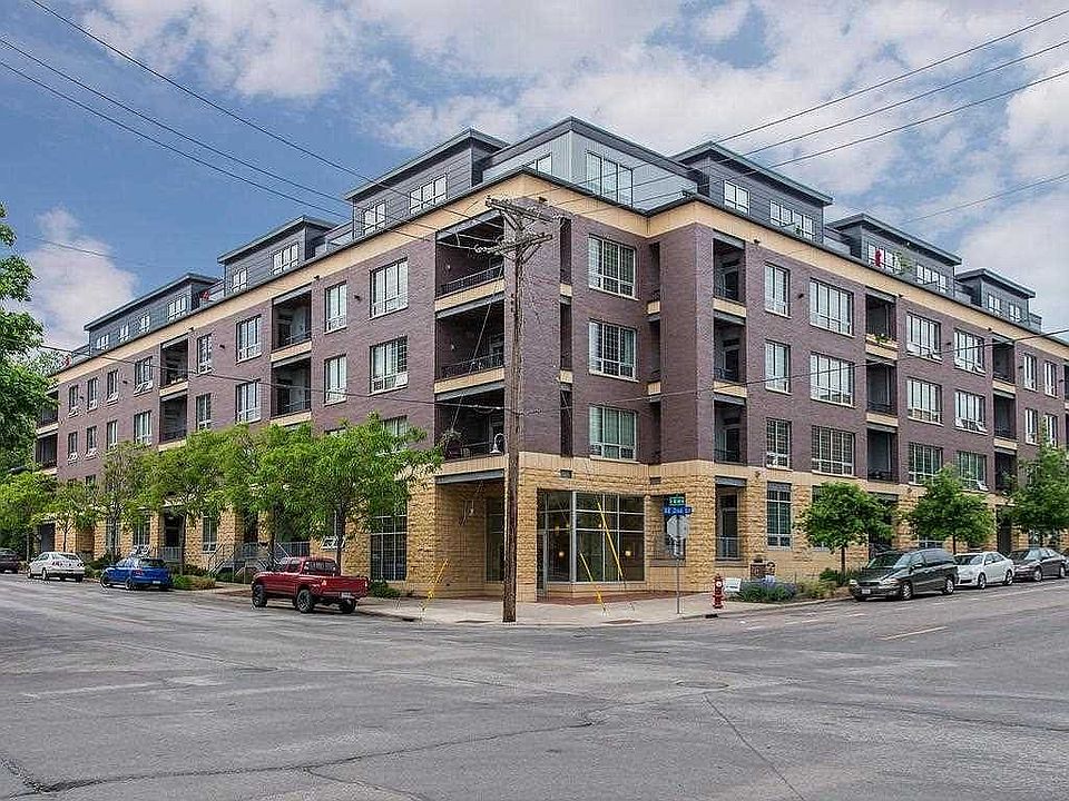 1st image of 521 2nd St SE APT 106