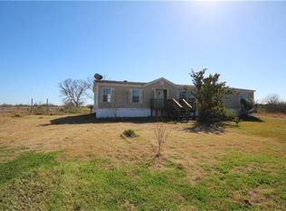 826 Port Rd, Angleton, TX 77515