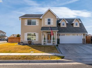 2021 NE 6th St, Hermiston, OR 97838