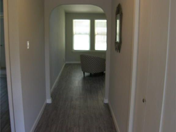 4th image of 12102 Mill Holw