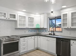 9205 220th St SW, Edmonds, WA 98020