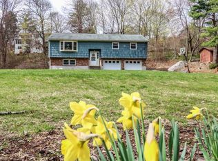 6 Glen Rd, New Fairfield, CT 06812