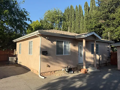 154 S Grand Oaks Ave Photo 1