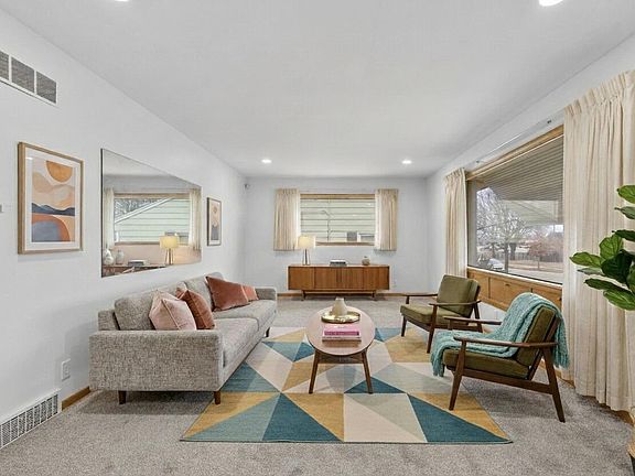 2nd image of 3927 North 77th STREET