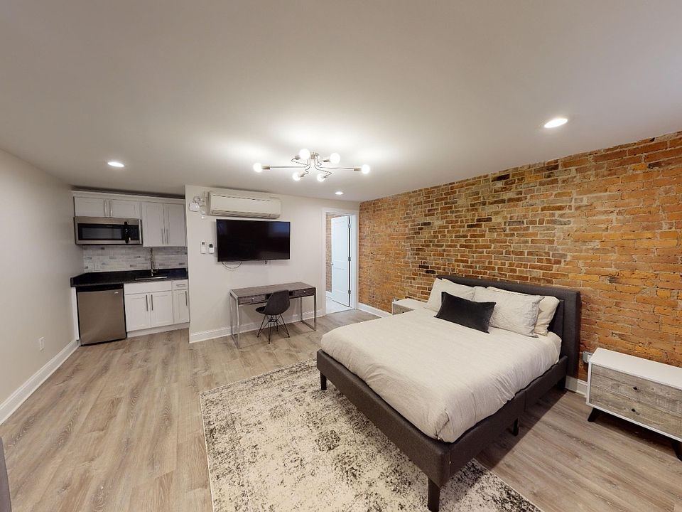 1st image of 411 Orange St #1B-0