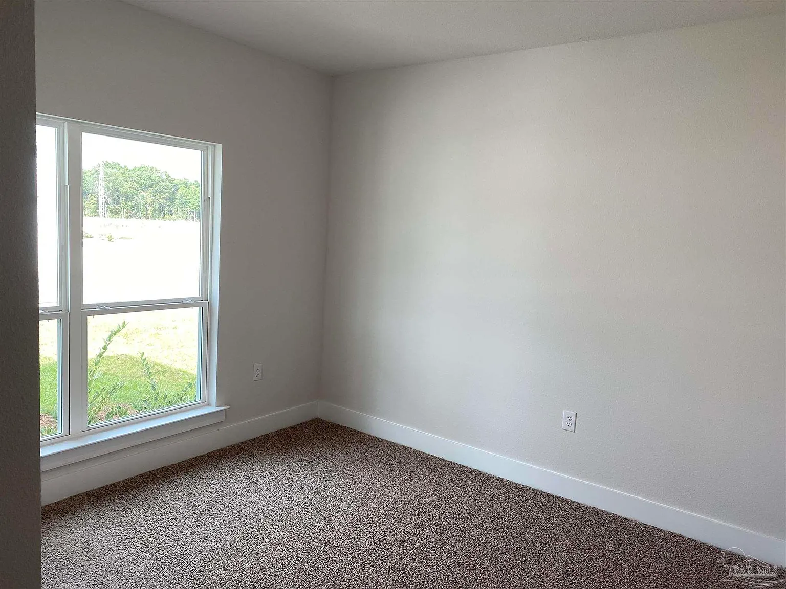 4 bed, 1835 sqft, $2,050 — Photo 3